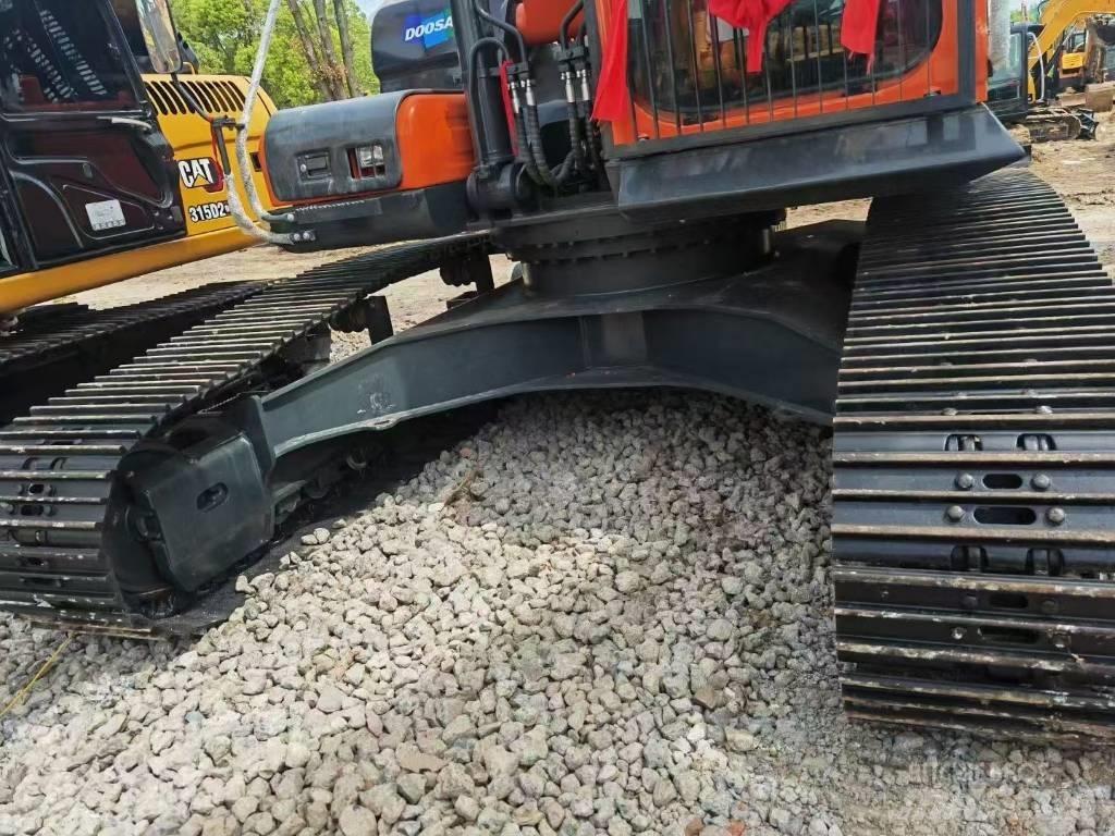 Doosan DX 300 LCA حفارات زحافة
