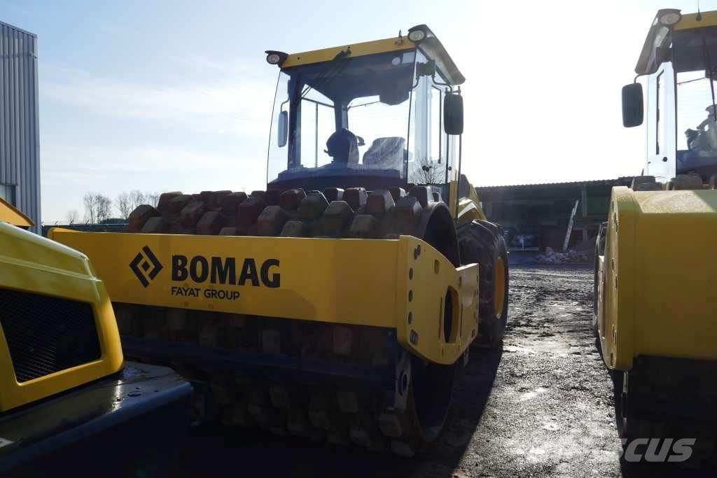 Bomag BW 213 PDH-5 ضاغطات التربة