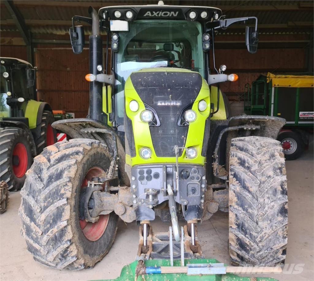 CLAAS Axion 810 الجرارات