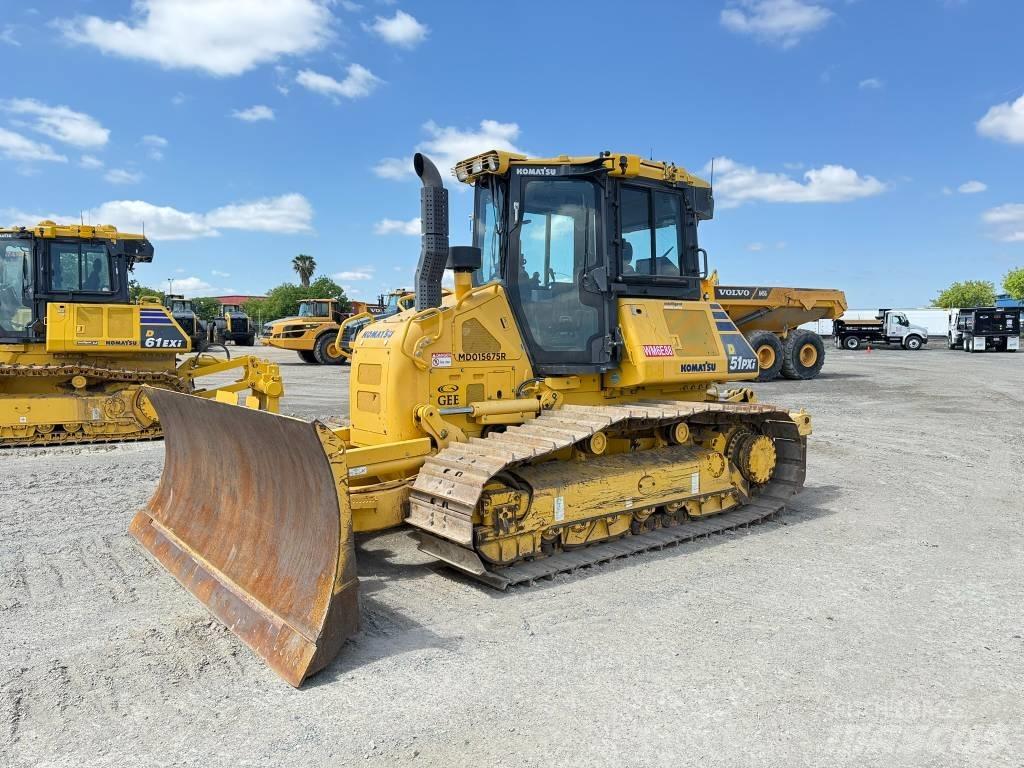 Komatsu D51PXi-24 بلدوزرات مجنزرة