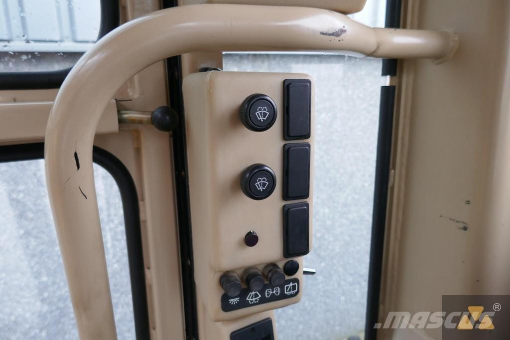 CAT 140H Ex-army معدات تمهيد الطرق