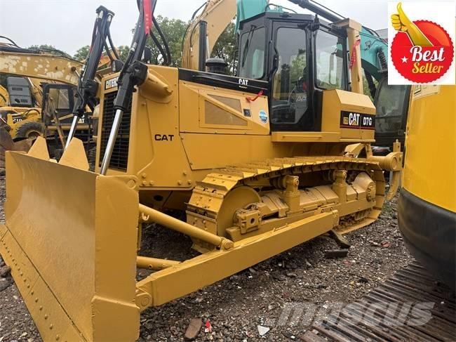 CAT D 7 G LGP بلدوزرات مجنزرة