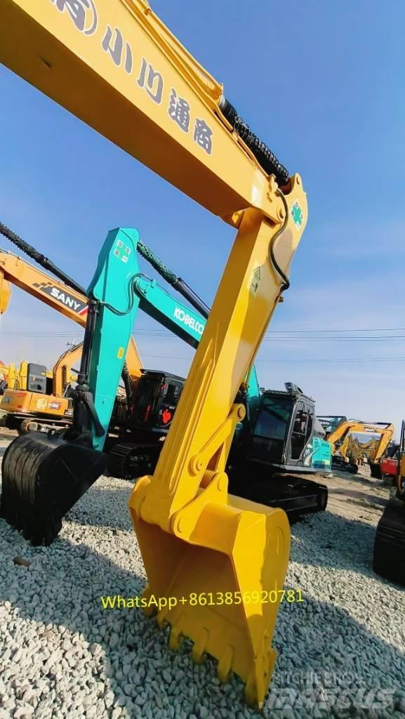 Komatsu PC 200-8 حفارات وسط 7 طن - 12 طن