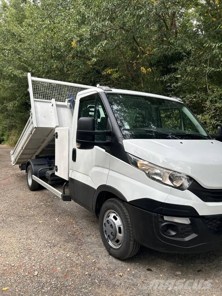 Iveco Daily 35C16 هيكل صندوقي