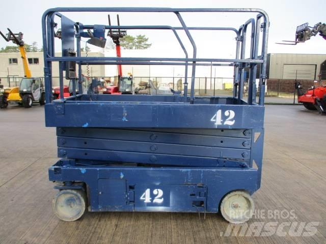 Genie GS 2646 (202) رافعات مقصية الشكل