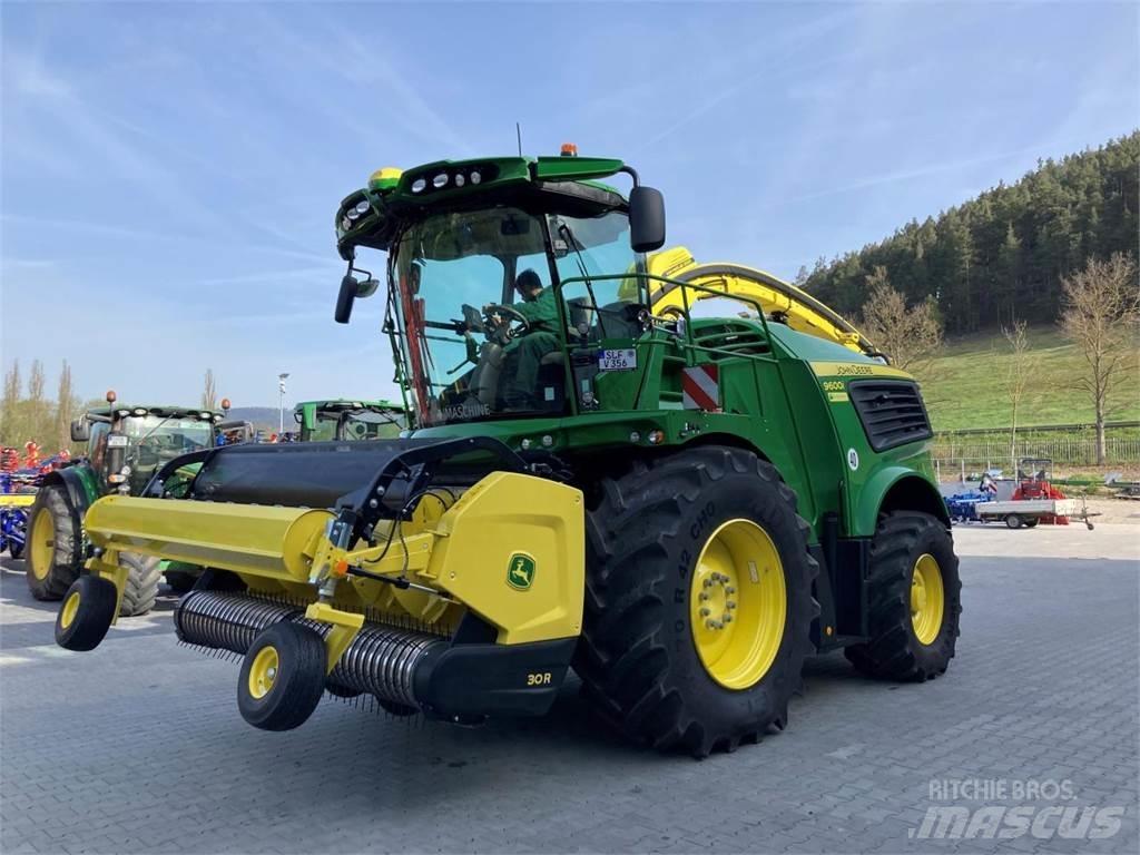 John Deere 9600i علافات ذاتية الدفع