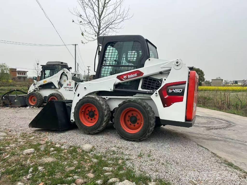 Bobcat S 450 لوادر انزلاقية التوجيه