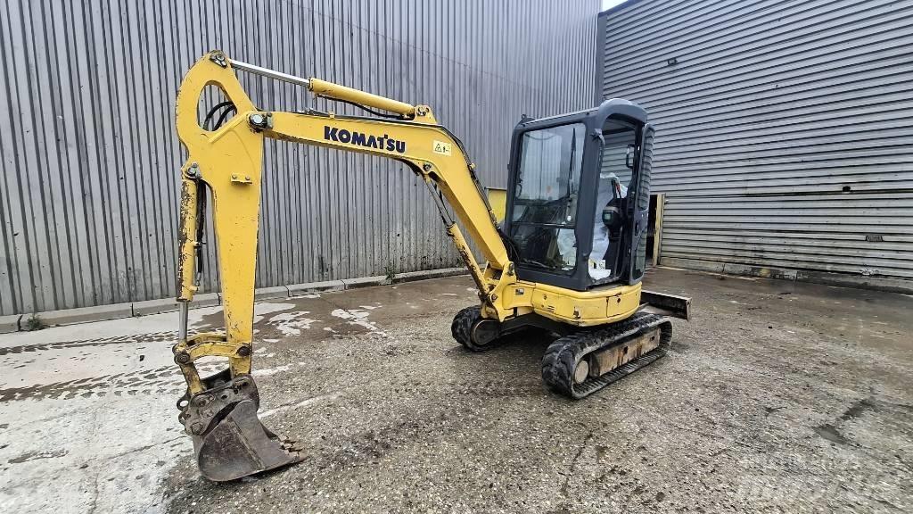 Komatsu PC27MR حفارات صغيرة أقل من 7 طن (حفارات صغيرة)