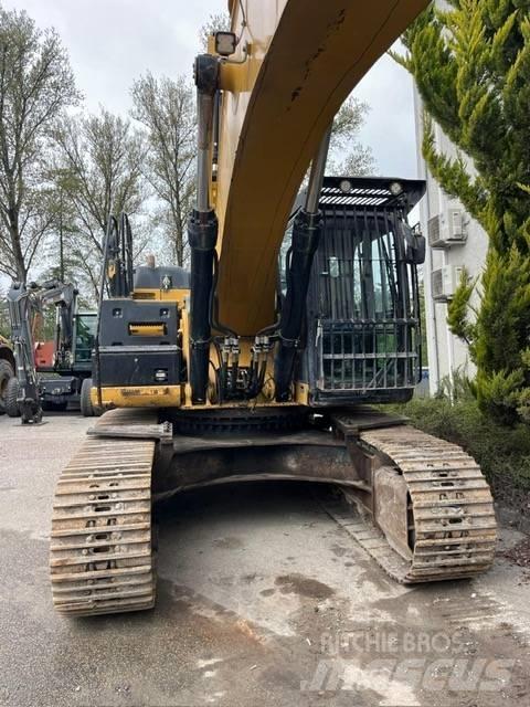 CAT 336 ELN حفارات زحافة