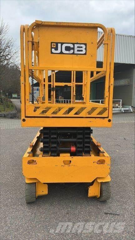 JCB S2646E رافعات مقصية الشكل