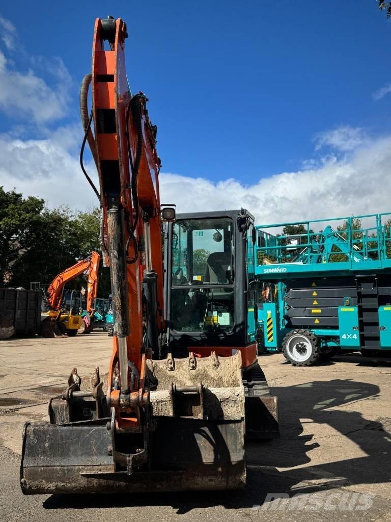 Hitachi ZX 55 U-5 حفارات صغيرة أقل من 7 طن (حفارات صغيرة)