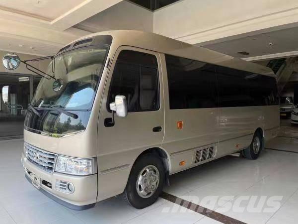 Toyota Coaster Bus حافلة صغيرة