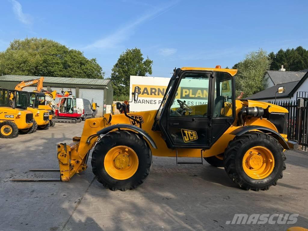 JCB 528 S مناولات متداخلة