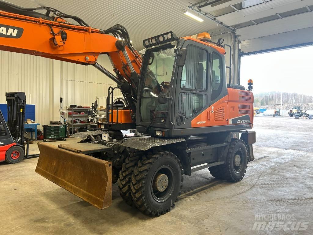 Doosan DX170W-5 حفارات بعجل