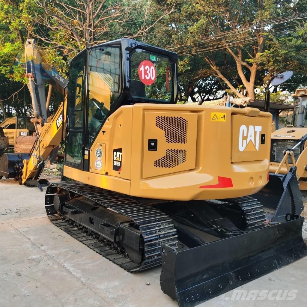CAT 307.5 حفارات زحافة