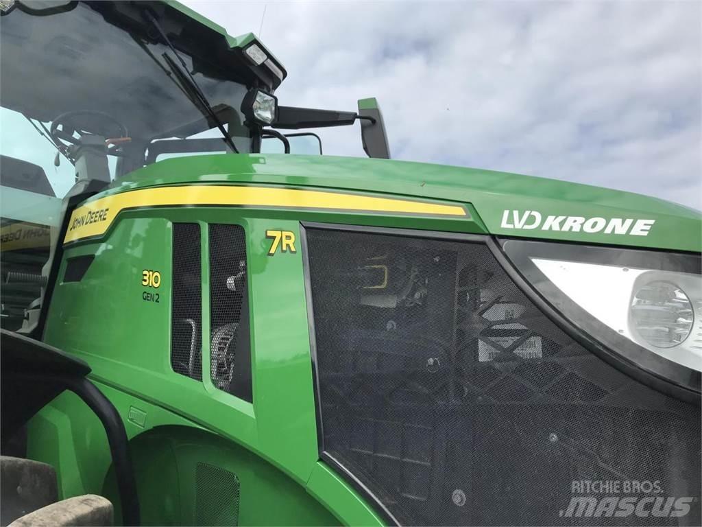 John Deere 7R 310 الجرارات