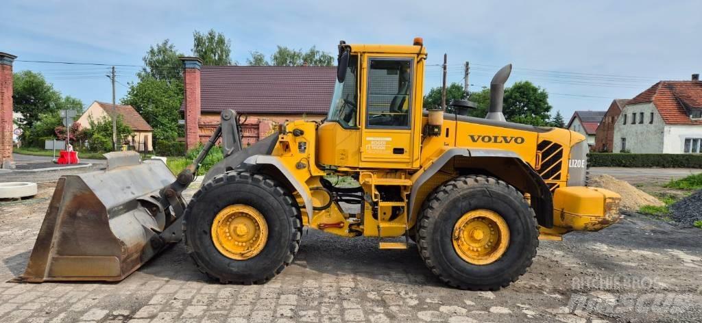 Volvo L 120 E لوادر بعجل