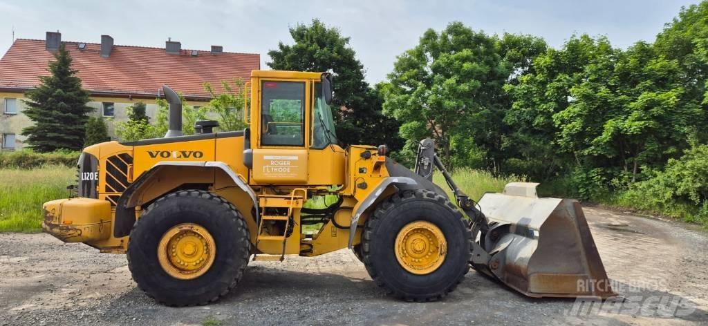 Volvo L 120 E لوادر بعجل