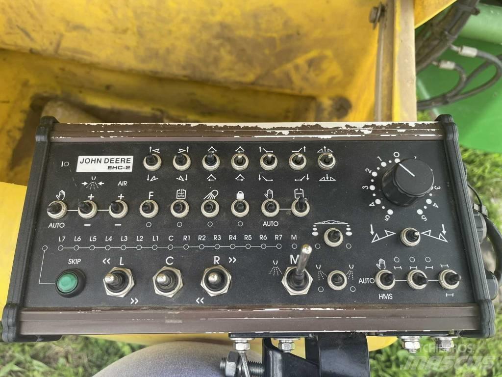 John Deere 840 i الرشاشات