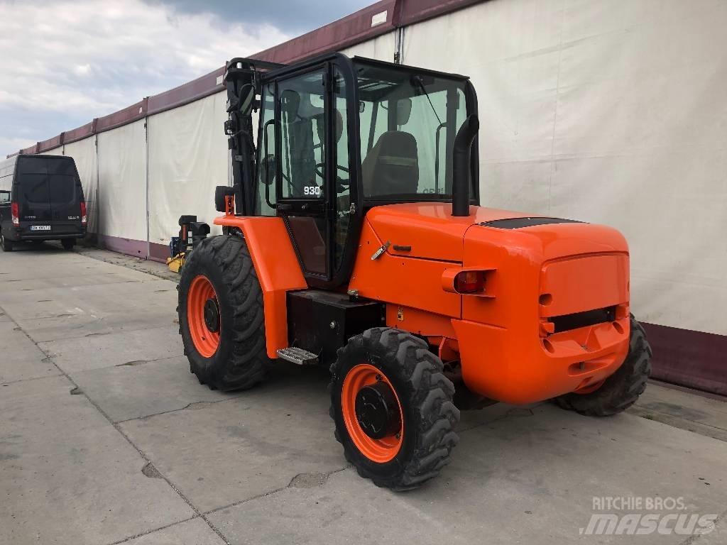 JCB 930-4 شاحنات الطرق الوعرة