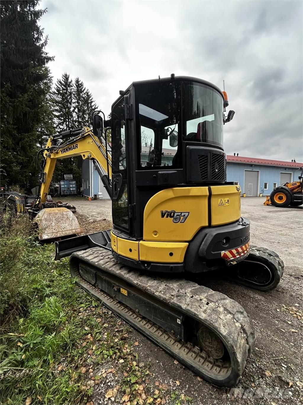 Yanmar Vio 75 حفارات وسط 7 طن - 12 طن