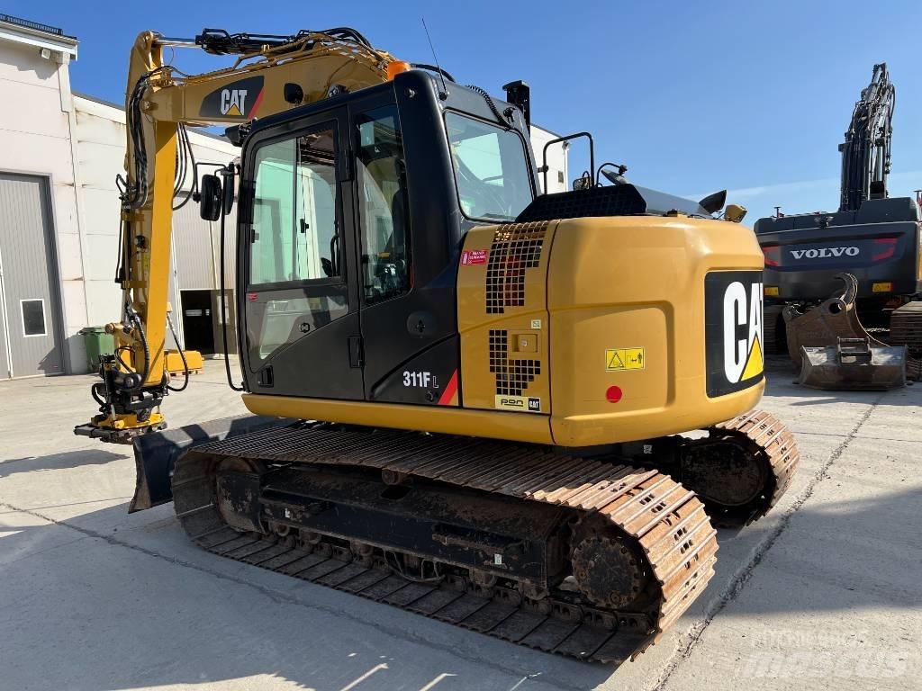 CAT 311 F LRR حفارات زحافة