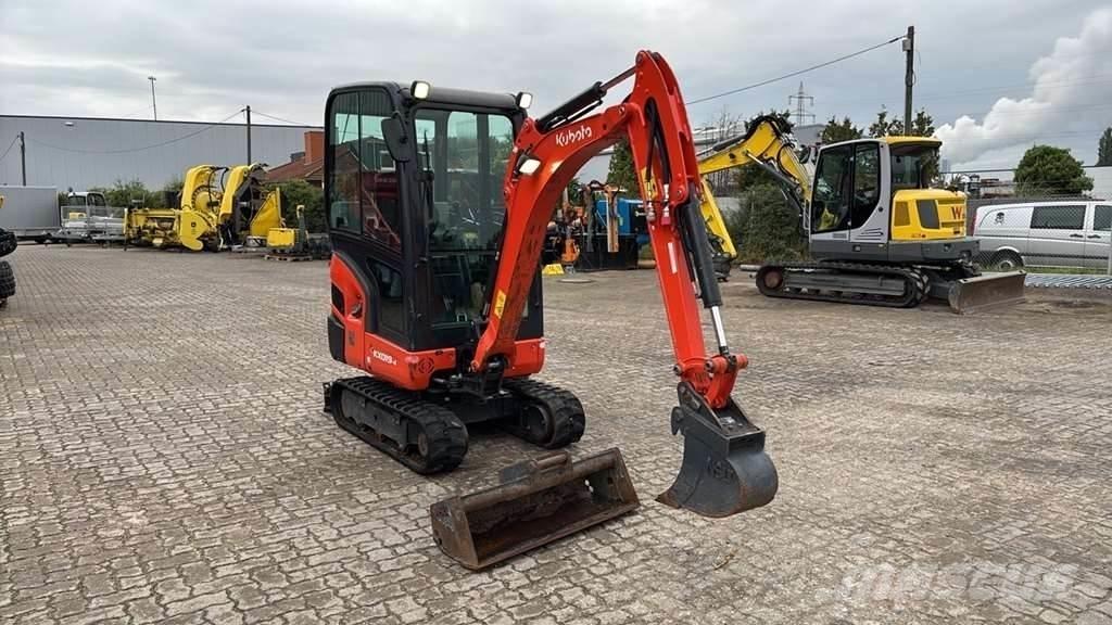 Kubota KX019-4 حفارات صغيرة أقل من 7 طن (حفارات صغيرة)