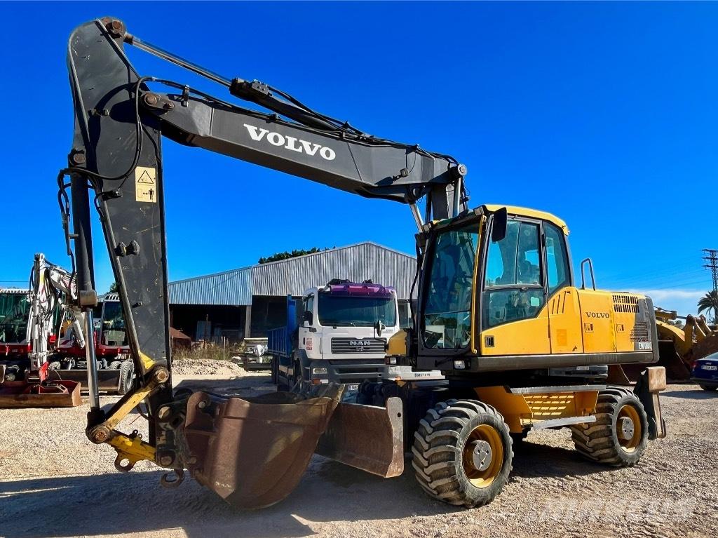 Volvo EW 180 C حفارات بعجل