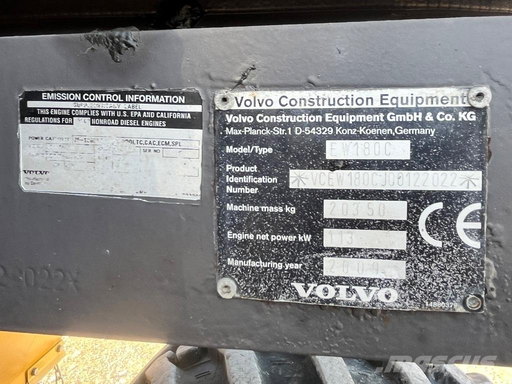 Volvo EW 180 C حفارات بعجل