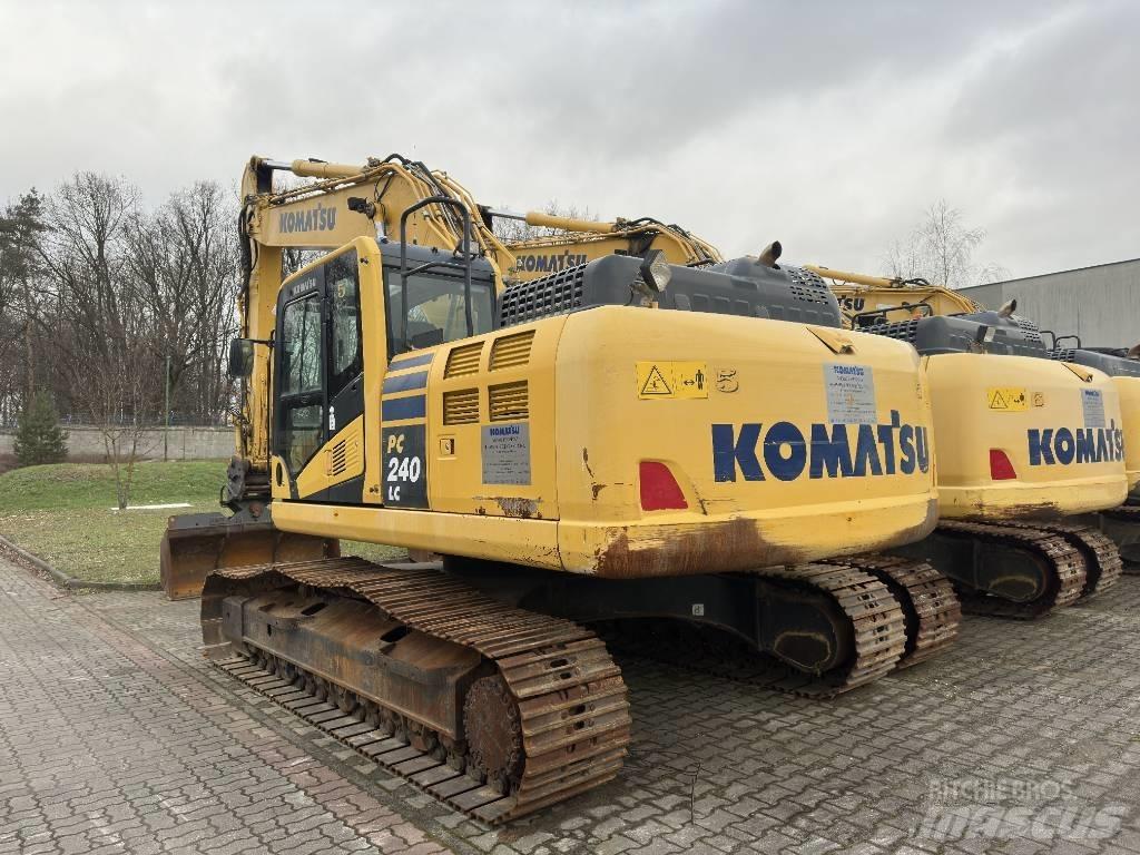 Komatsu PC 240 LC-11 حفارات زحافة