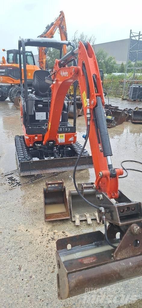 Kubota KX 019-4 حفارات صغيرة أقل من 7 طن (حفارات صغيرة)