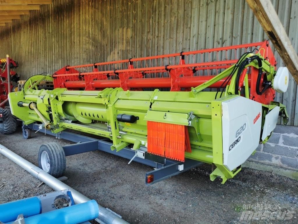 CLAAS Tucano 420 حصادات