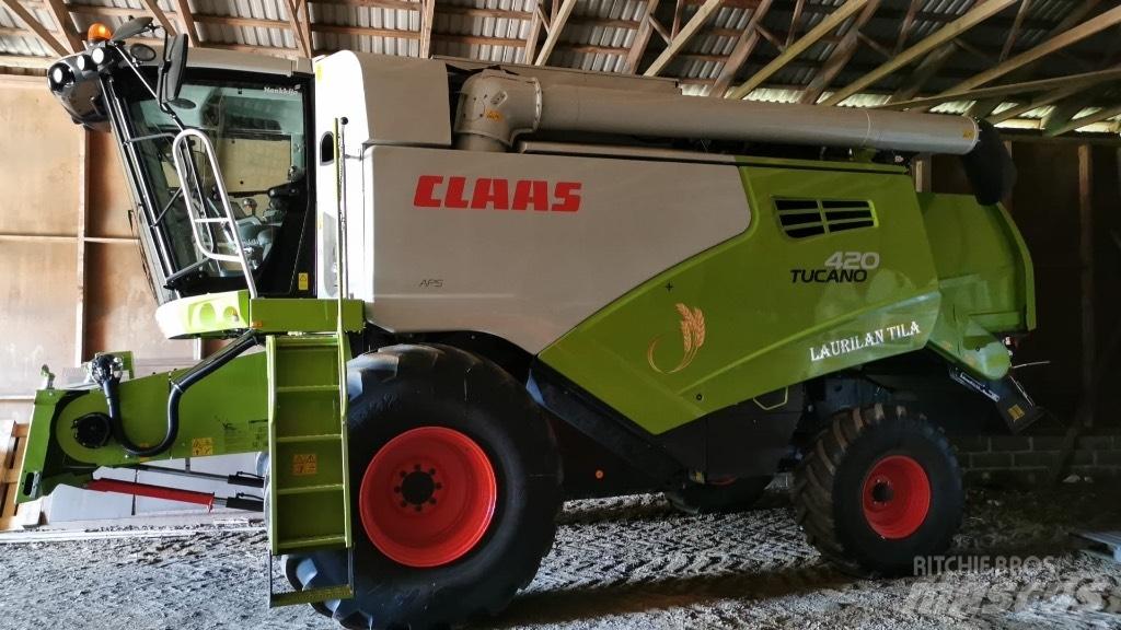 CLAAS Tucano 420 حصادات