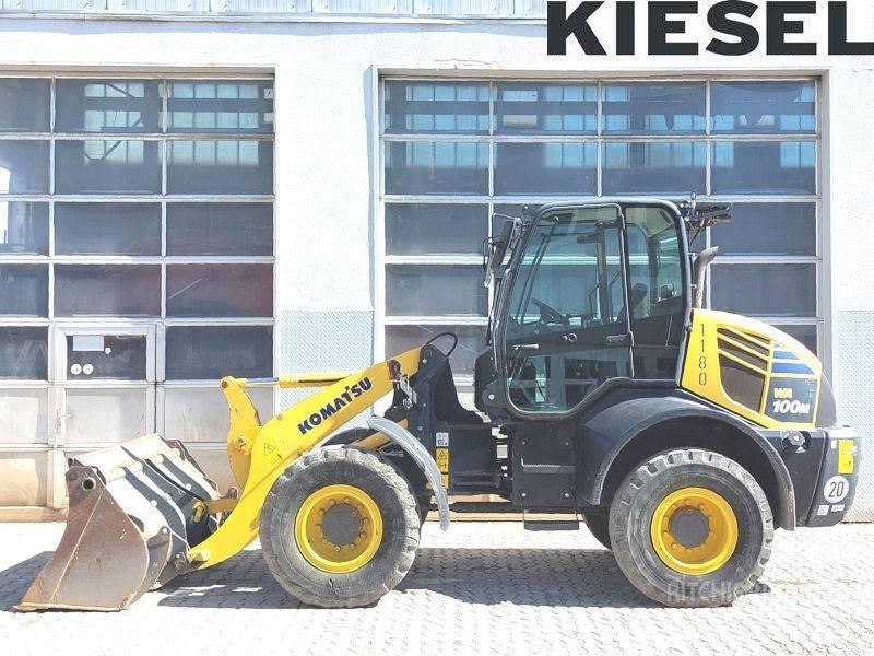 Komatsu WA 100 M-7 لوادر انزلاقية التوجيه