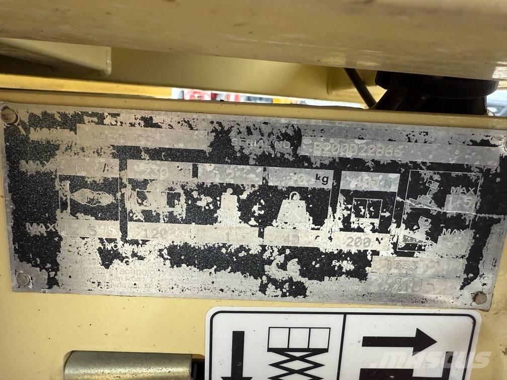 JLG 1930 ES رافعات مقصية الشكل