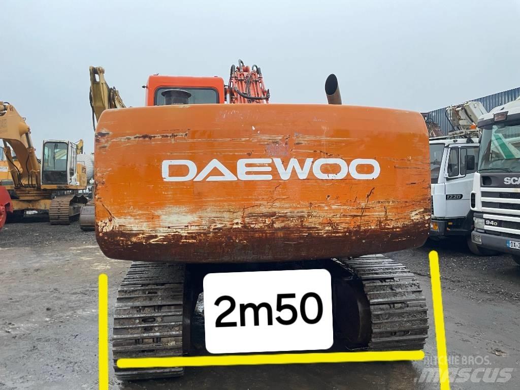 Daewoo Solar 220 LC حفارات زحافة