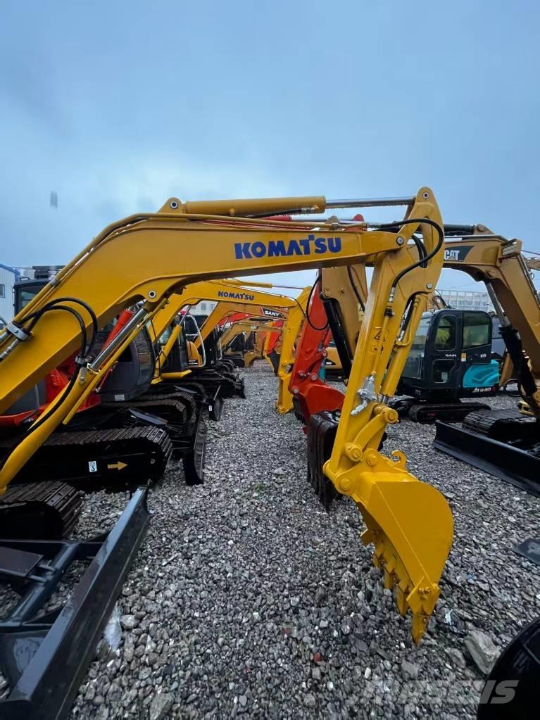 Komatsu PC 35 MR حفارات صغيرة أقل من 7 طن (حفارات صغيرة)