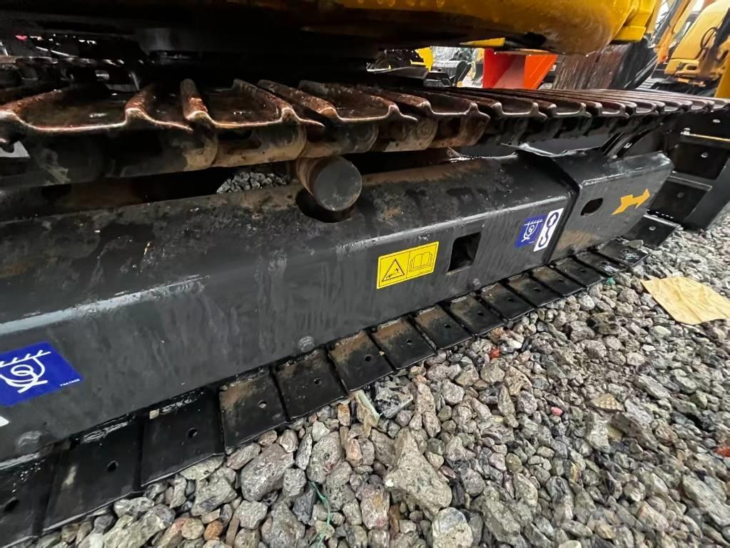 Komatsu PC 35 MR حفارات صغيرة أقل من 7 طن (حفارات صغيرة)