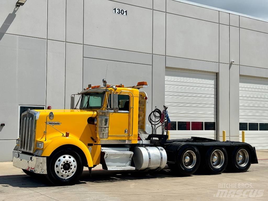 Kenworth W 900 وحدات الجر