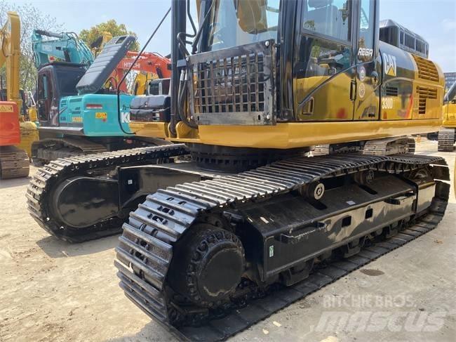 CAT 330 D حفارات زحافة