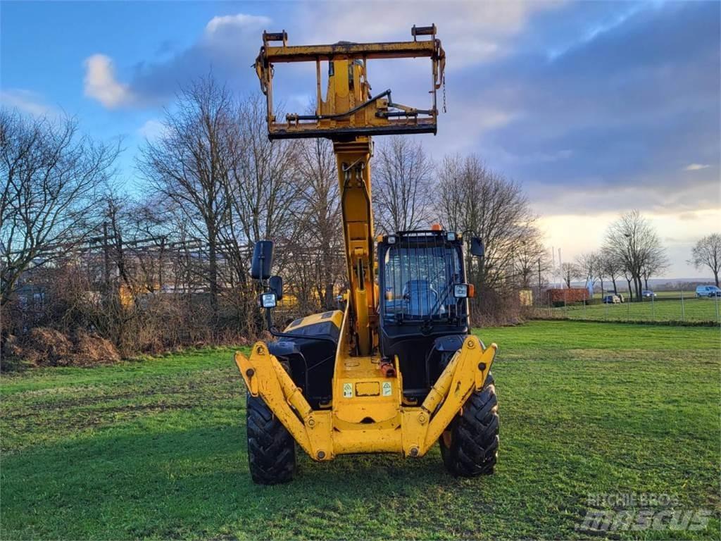JCB 533-105 رافعات سلة تلسكوبية