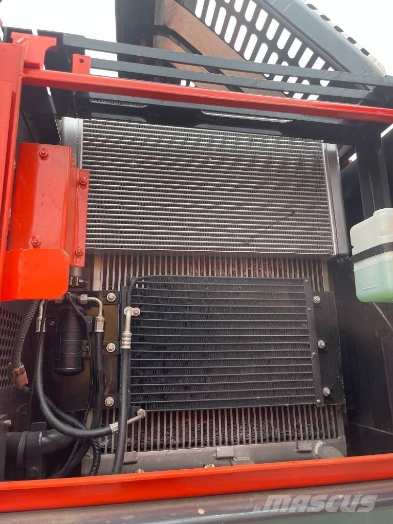 Doosan DX225LCA حفارات زحافة