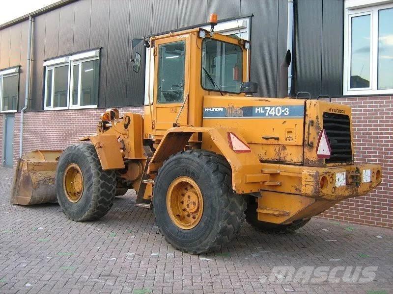 Hyundai HL740-3 لوادر بعجل