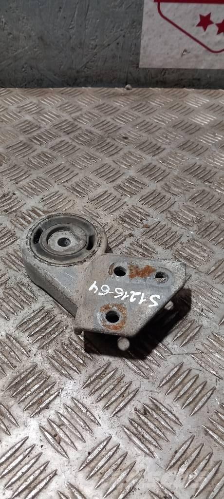 Scania R 440   1791181 مشعات