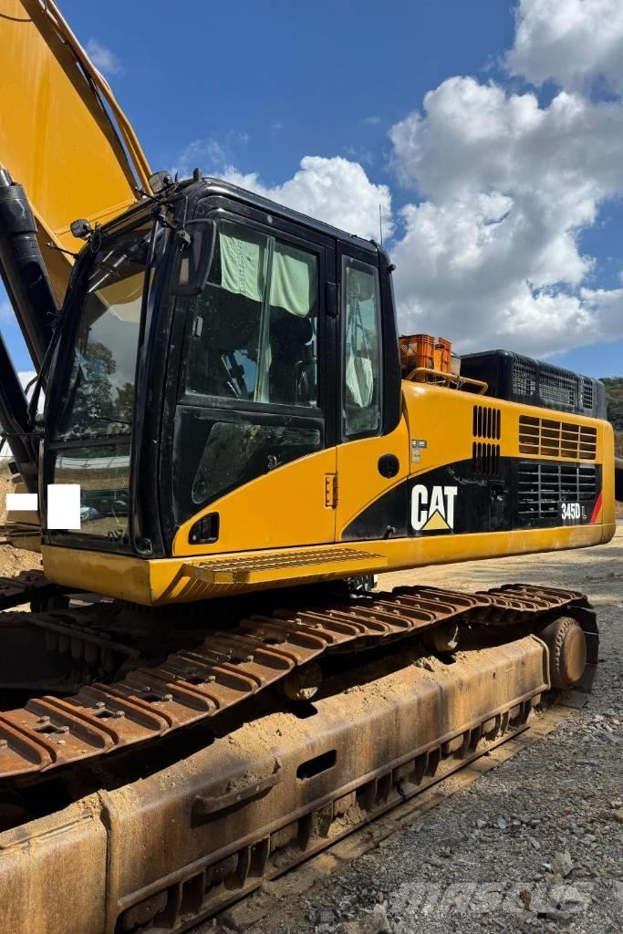 CAT 345 D L حفارات زحافة