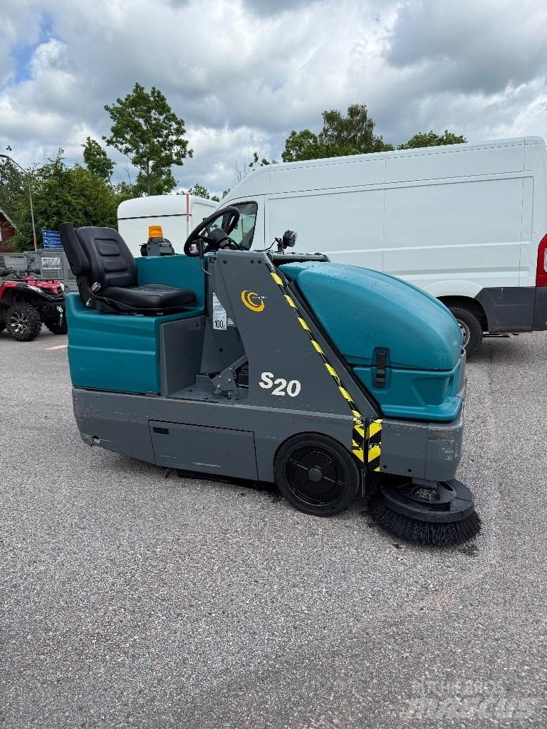 Tennant S20 كاسحات داخلية