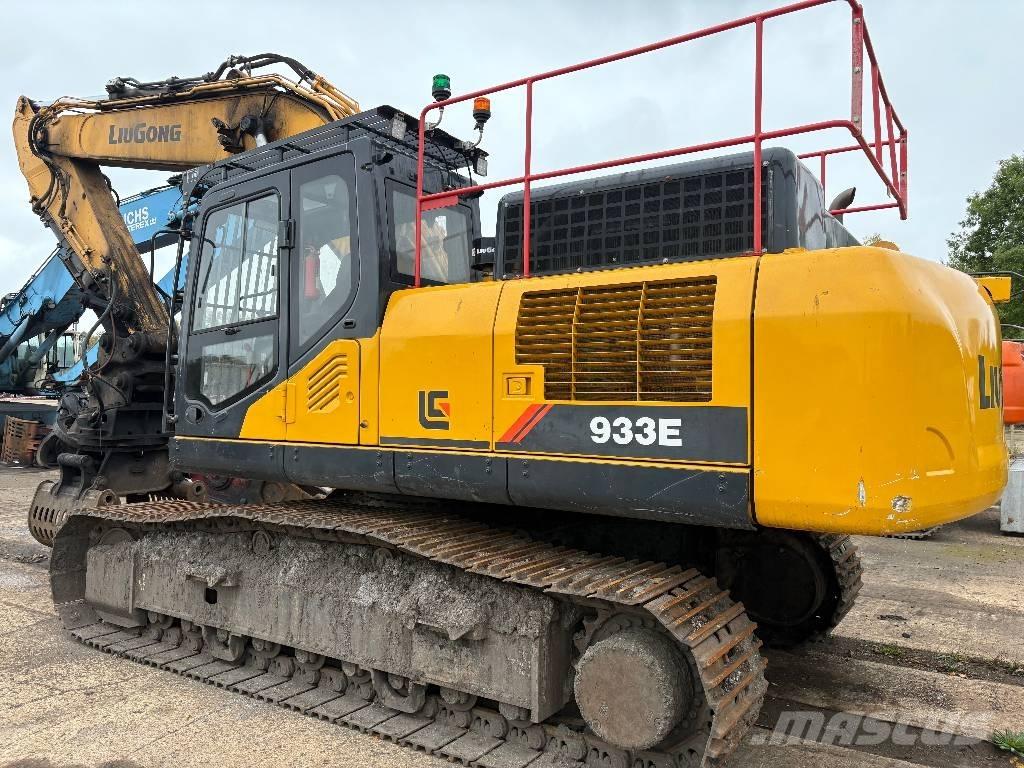 LiuGong CLG933E حفارات زحافة