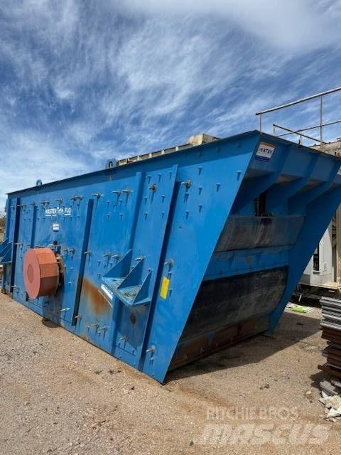 Sandvik CS 126 غرابيل