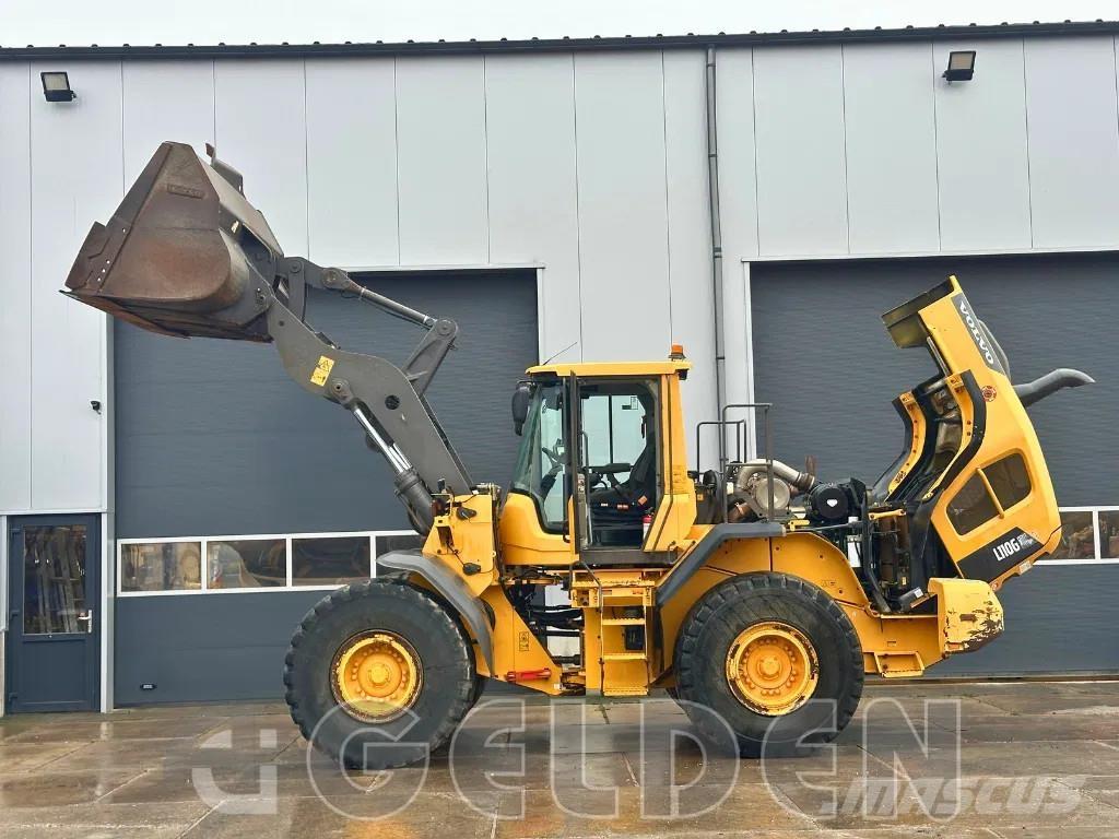 Volvo L110G لوادر بعجل