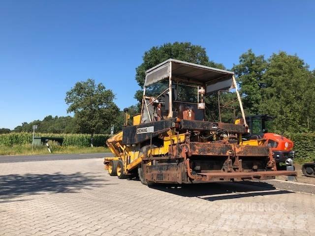 Demag DF 10 معدات السفلتة